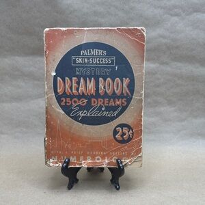 Palmer's Mystery Dream Book - 2500 Dreams Explained (Vintage Cover) 1930s-40s